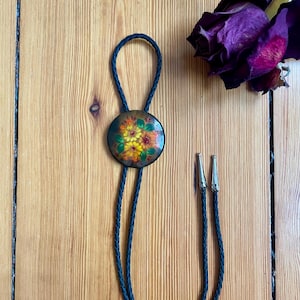 Vintage bloemen broche bolo stropdas