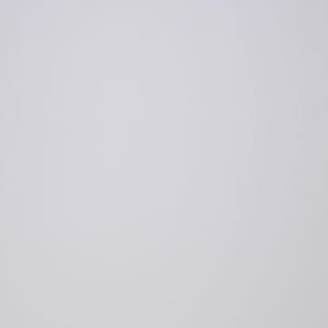 Puede incluir: Un fondo blanco liso.