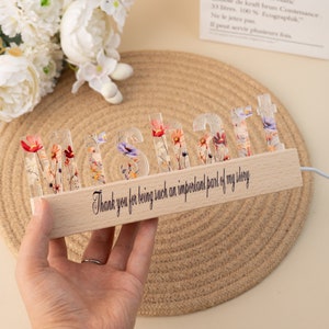 Lámpara con letras y nombre personalizada, luz de noche con flores personalizada, regalo con el nombre de un bebé nuevo, decoración familiar con cualquier nombre, recuerdo de boda, regalo de Navidad