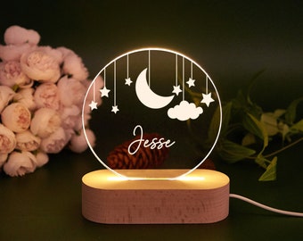 Veilleuse lune et étoile personnalisée, veilleuse nuages personnalisée avec nom, veilleuse chambre bébé, cadeau nouveau-né, cadeaux maman, décor chambre d'enfant