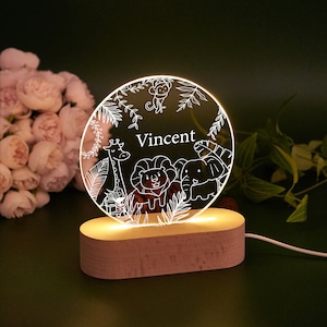 Veilleuse lune et étoiles personnalisées, veilleuse nuages personnalisés avec nom, veilleuse pour chambre de bébé, cadeau nouveau-né, cadeaux pour maman, décoration pour chambre de bébé image 2