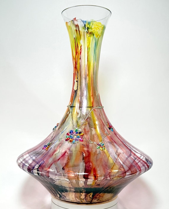 Wide Base “Primary” Wine Decanter Vessel