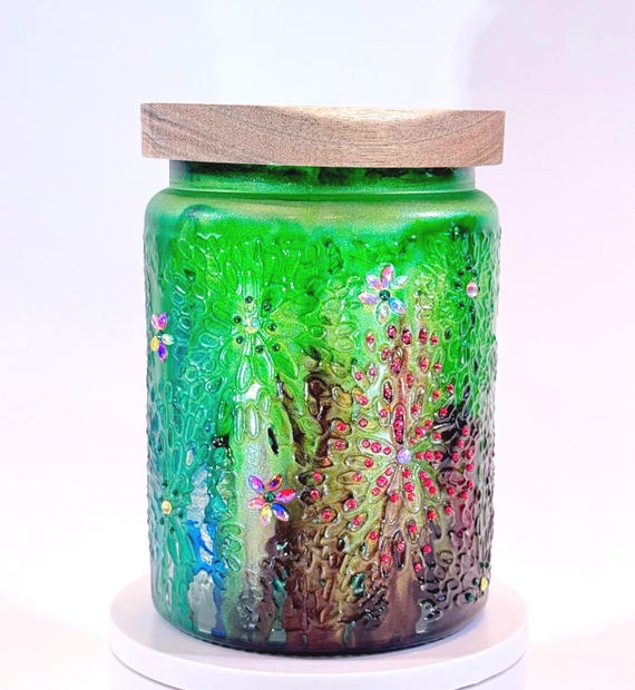 Green Meadows Jar with Acacia Lid