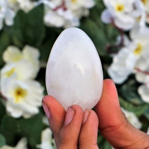 Grande pietra di quarzo petalite bianco naturale da 65 mm, pietra di cristallo, potere curativo metafisico, uovo