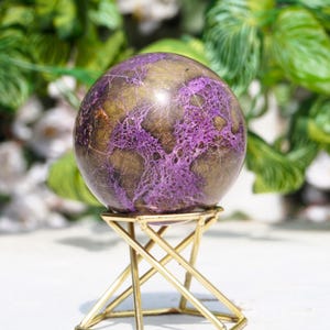 Sfera di stichtite viola: raro cristallo di potere di Atlantide, 55 mm