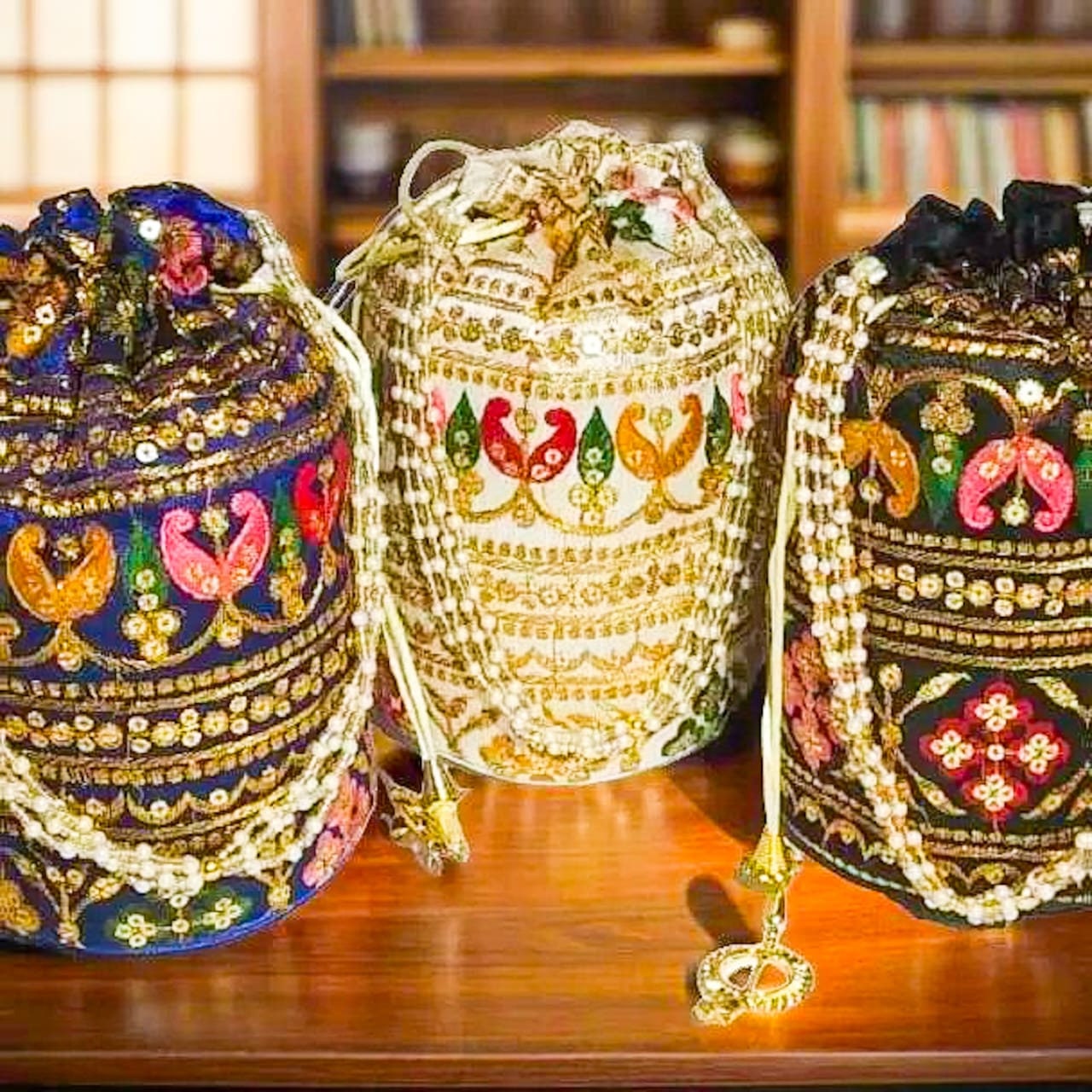 Ethnic Bags - Buy Ethnic Bags Online in India