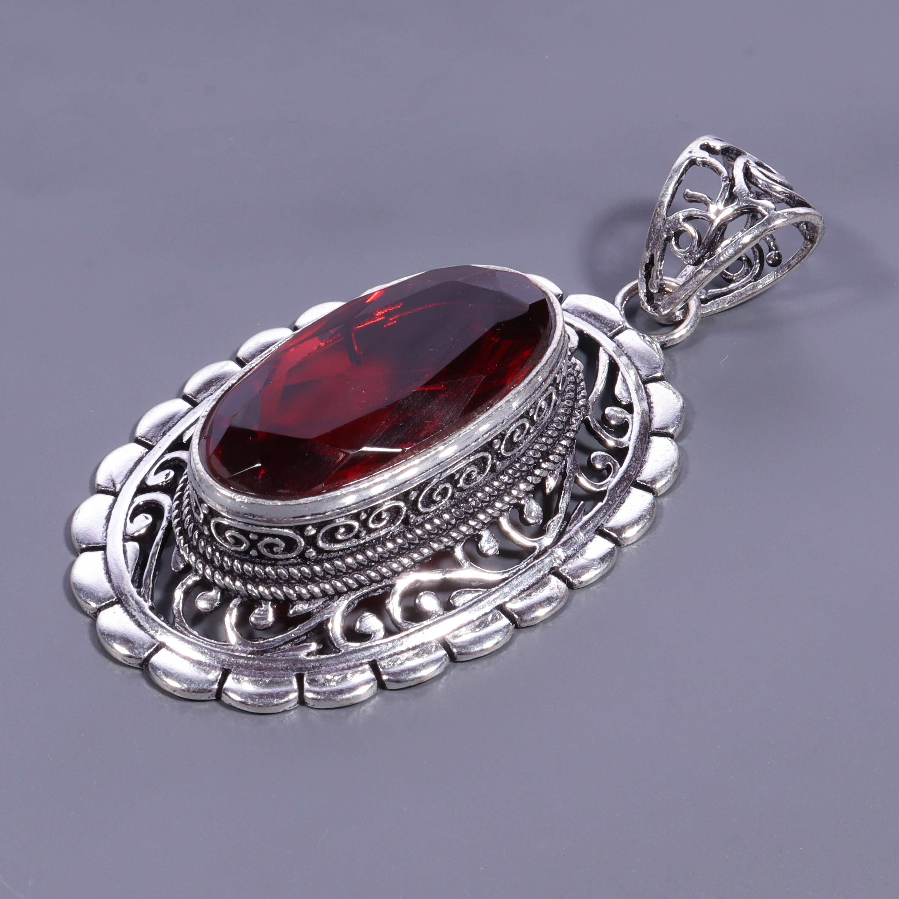 Mozambque Garnet Gemstone Handmade 925 Sterlng Slver Jewelry Pendant