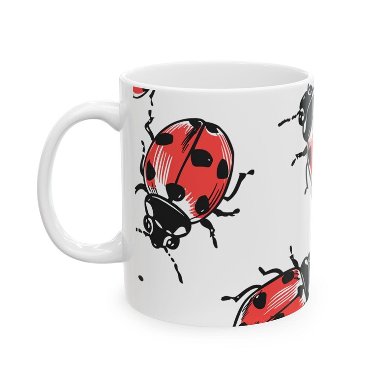 Mug rouge coccinelle - motif ludique dessiné à la main, poignée confortable image 5