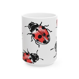 Mug rouge coccinelle - motif ludique dessiné à la main, poignée confortable image 3