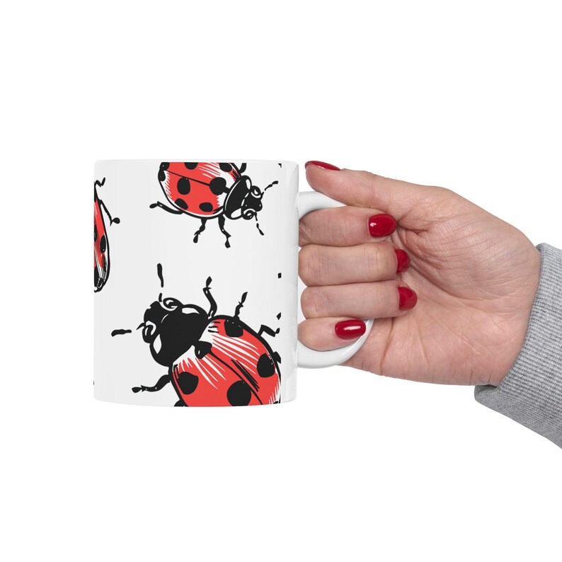 Mug rouge coccinelle - motif ludique dessiné à la main, poignée confortable image 11