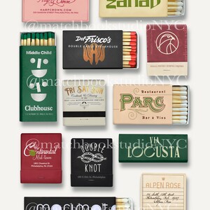 K&ouml;nnte beinhalten: Eine Sammlung von Streichholzschachteln mit verschiedenen Restaurant- und Bar-Logos. Die Streichholzschachteln sind in einem Raster auf einem wei&szlig;en Hintergrund angeordnet. Einige der Logos sind "Hap & Crown", "Del Frisco's", "Middle Child", "Clubhouse", "The Continental Mid-town", "Double Knot", "Zahav", "Parc", "Via Locusta" und "Alpen Rose".