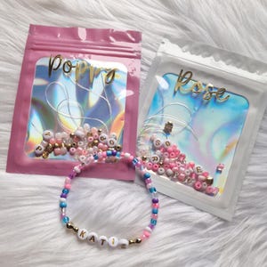Kit para crear tu propia pulsera, pulsera personalizada, pulsera artesanal, regalos para fiestas infantiles, pulsera de cuentas, pulsera con nombre, manualidades