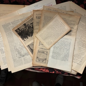 Vintage/antieke Franse papieren bundel uit encyclopedieën, boeken, tijdschriften... van eind jaren 1800 tot eind jaren 30 is elke bundel uniek