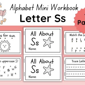 Op de afbeelding: Alfabet Mini Werkboek voor de letter Ss, met een stripfiguur gans die een boek leest. Het werkboek bevat pagina's met de tekst "Ss is for sun", "All About Ss" en "Trace Letter Ss". De cover luidt "13 Pagina's!"