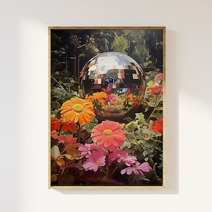 Impresión artística de bola de discoteca entre flores de colores / Bola de discoteca con espejos, estilo de los años 60 y 70, flores coloridas, estética retro, funky, floral atrevido