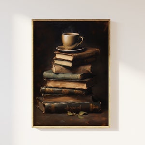 Bücher und Kaffeetasse Kunstdruck | Nostalgie, schwarze Kunst, düstere Nacht, gemütliche ästhetische Kunst, antike Romane, Literatur, Koffein