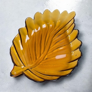 Vintage Amber Glass Maple Leaf Dish Plate, Excellent Condition, 8&quot; Length