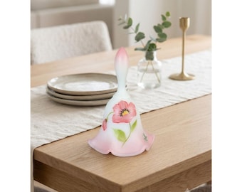 Sino de vidro artístico vintage Fenton, pintado à mão com motivos florais, assinado por M. Kibbe, rosa acetinado.