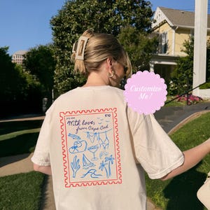 Custom WIth Love From Stamp T-Shirt, Brautjungfer Geschenk, Strand Bachelorette Merch, Bikinis und Martinis, Komfortfarben, Brautparty Geschenk