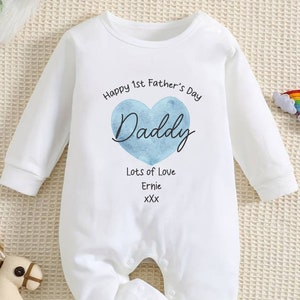 Our First Father&#39;s Day Baby Girl / Boy Outfit (First Father&#39;s Day 1st Father&#39;s Day Daddy Dad Father&#39;s Day l New Dad Gift | Love My Dad)