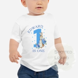 Personalisierte Peter Rabbit Geburtstag T-Shirt, Weste oder Strampler - One Today