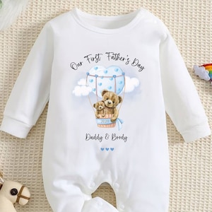Our First Father&#39;s Day Baby Girl / Boy Outfit (First Father&#39;s Day 1st Father&#39;s Day Daddy Dad Father&#39;s Day l New Dad Gift | Love My Dad)