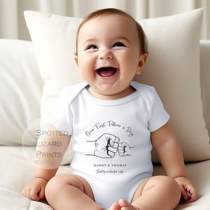 Our First Father&#39;s Day Baby Girl / Boy Outfit (First Father&#39;s Day 1st Father&#39;s Day Daddy Dad Father&#39;s Day l New Dad Gift | Love My Dad)