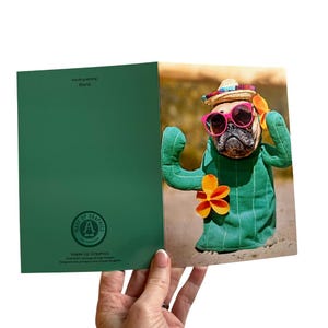 Bulldogge Kaktus Sonnenbrille Grußkarte - Lustige leere Hundekarte, originelle Tierkunst, Geburtstagskarte für Sie und Ihn