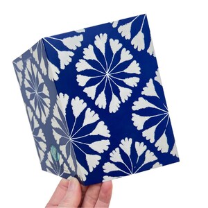 Niebieska Karta Powitalna Wzór – Pusta Karta Notatek Inspirowana Płytkami, Geometryczne Artystyczne Artykuły Papiernicze, Kartka Urodzinowa lub Podziękowania, Nowoczesny Minimalistyczny Design