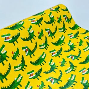 Laughing Alligator Wrapping Paper – Cute & Funny Gift Wrap for Kids’ Birthdays, Animal Lovers, or Jungle-Themed Gifts, Rolls and Sheets