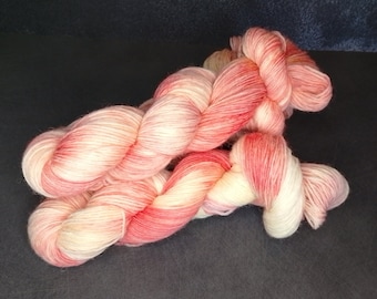 4Fach Sockenwolle, Handgefärbt, ca420m/100g, "Peach"