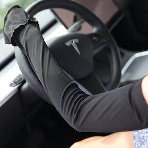 Charcoal - SoleilSleeves UPF gloves, UPF sleeves, sun protective sleeves, Driving sleeves