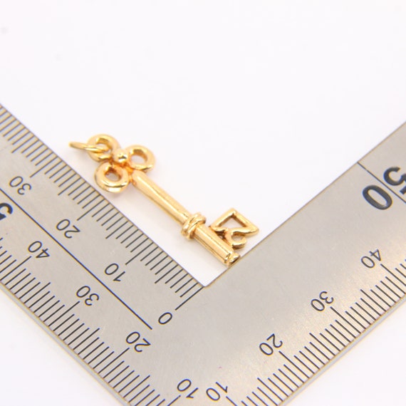 21 Coming of Age Door Key 9ct Gold Charm Pendant … - image 9