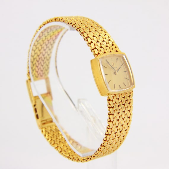 18 Carat Omega Swiss 17 Jewel Gold Ladies Wristwatch Manual Wind 18ct Boxed Gift Etsy