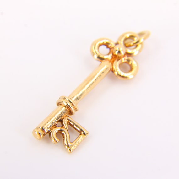 21 Coming of Age Door Key 9ct Gold Charm Pendant … - image 4