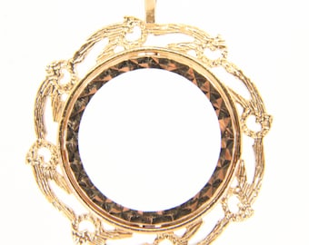 Vintage 9ct Gold Sovereign Coin Holder Pendant: Ornate Yellow Gold Charm
