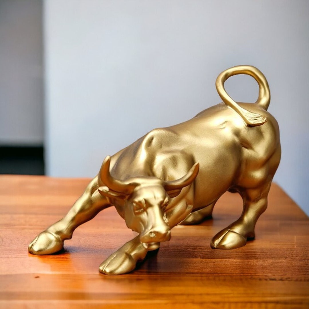 Golden Wall Street Bull Resin Statue Sculpture Miniature Figurine for ...