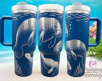 Vaso térmico de acero inoxidable sin costuras de 20/30/40 oz con pajita, grabado láser con manatíes.