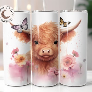 Vaca bebé de las Tierras Altas con estampado floral, 20 oz. Envoltura para vaso con diseño floral rosa de vaca bebé de las Tierras Altas. Envoltura para vaso con diseño floral de vaca bebé de las Tierras Altas. Vaca bebé linda.