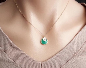 The Best Birthday Gift, Mother Daughter Sister gift, birthstone with initial leaf necklace, Personal necklace Grandma nana best friend gifts