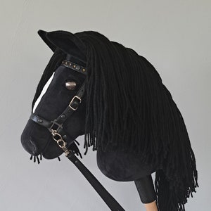 Hobby Horse NEGRO con una mancha raya imagen 1