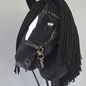 Hobby Horse NEGRO con una mancha raya imagen 2