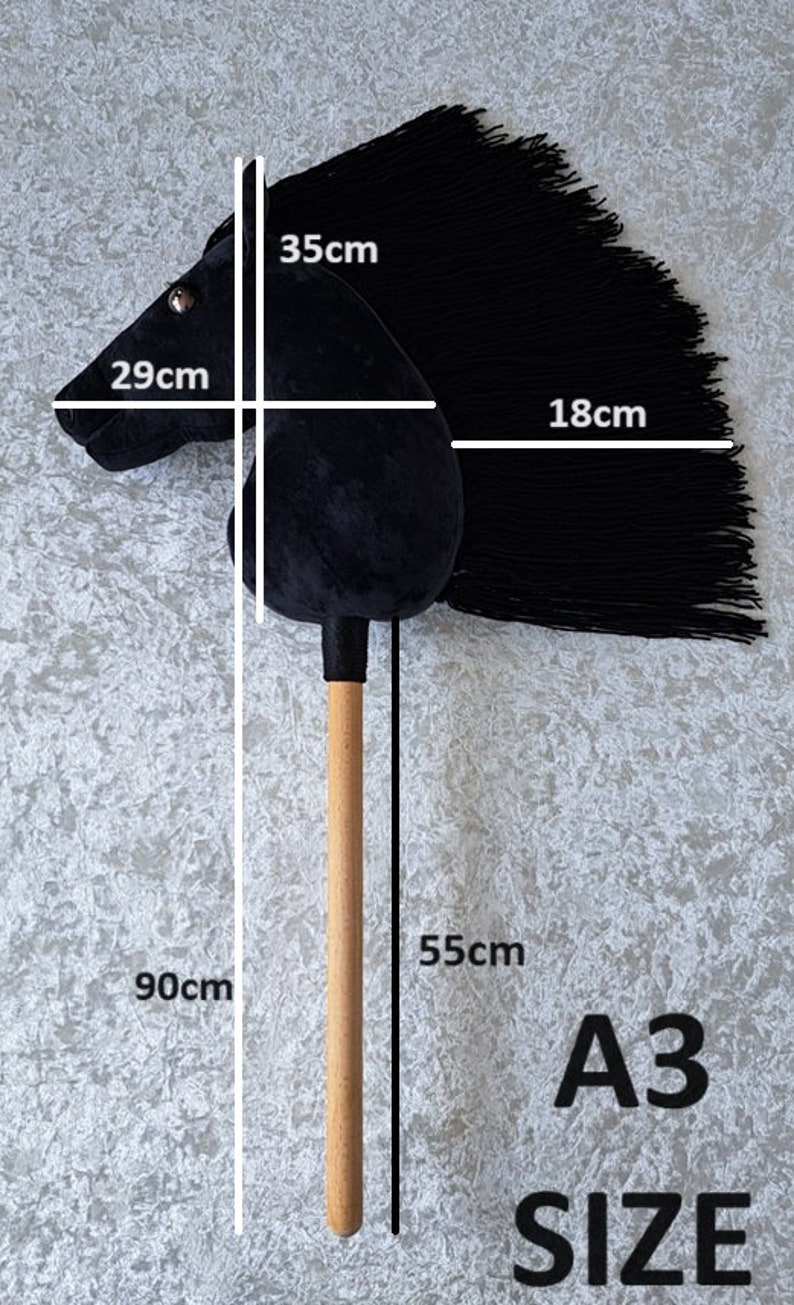 Hobby Horse NEGRO con una mancha raya A3