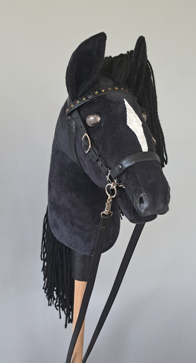 Hobby Horse NEGRO con una mancha raya imagen 3