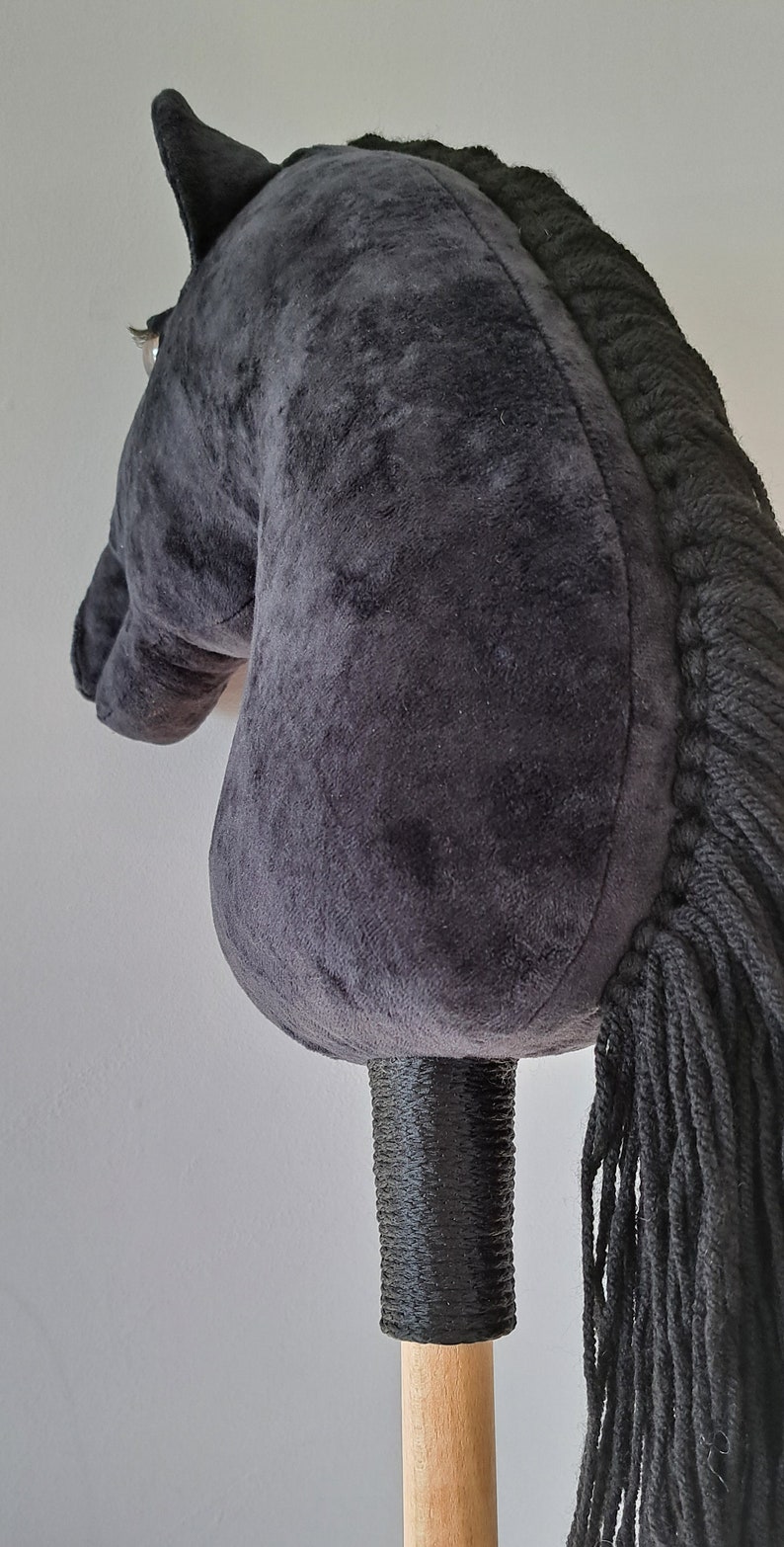 Hobby Horse NEGRO con una mancha raya imagen 7