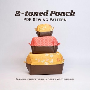 Puede incluir: Una pila de tres bolsas de dos tonos de diferentes tamaños. Las bolsas tienen una base marrón y la parte superior estampada en amarillo con mariposas, coral con un diseño geométrico y amarillo con un estampado de mariposas. El texto en la imagen dice "2-toned Pouch PDF Sewing Pattern".