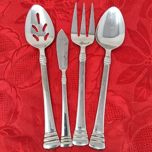 4+2 Cambridge CODIE HOSTESS SERVING Set Stainless flatware Added 2 Butter Knives