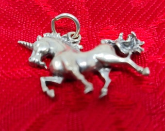 925 Sterling Silver Unicorn Charm For Bracelets Or Necklaces New Vtg 3D