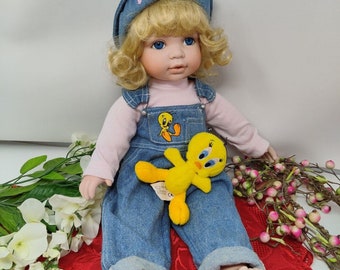 vintage-Warner Bros - Petite poupée Cheryl tenant un oiseau Titi en peluche