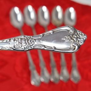 6X LH Tsp Oneida Kennett Square Distinction Deluxe Ice Tea Spoons HH Stainless